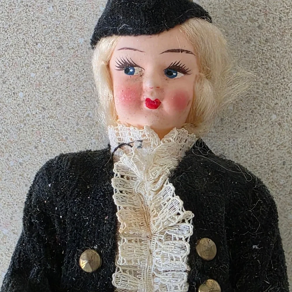 Eros Souvenir Doll 8
